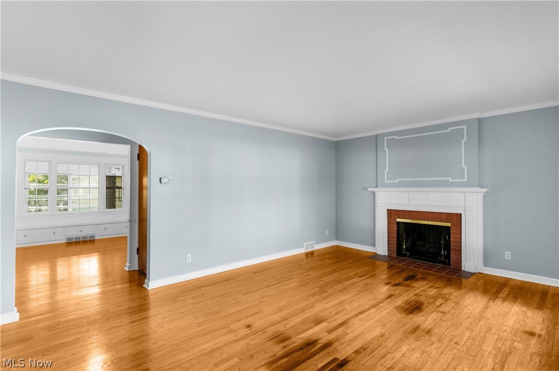 233 Oakley Avenue