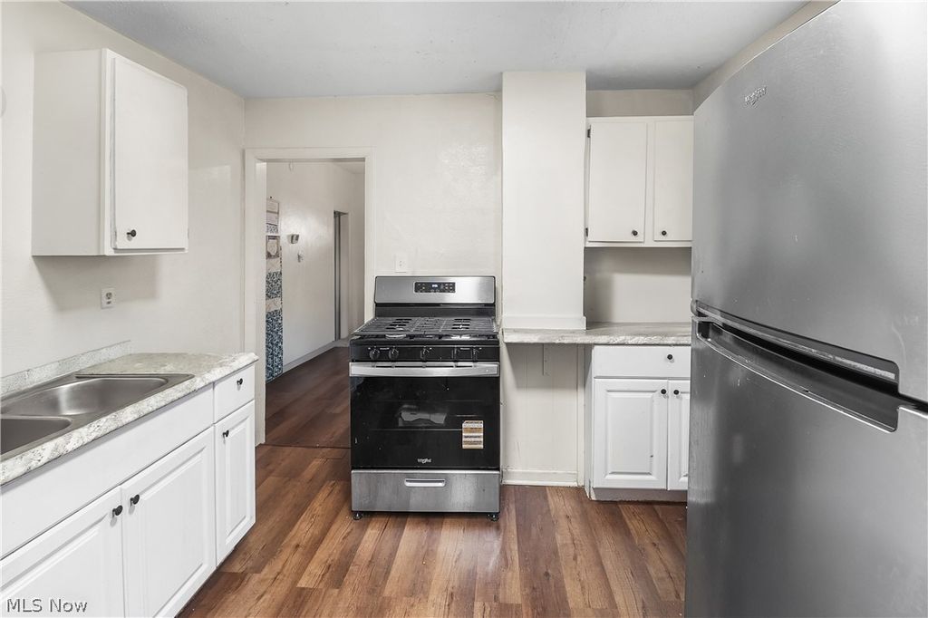 Photo of 505 Brown Street, Akron, OH 44311 (MLS # 5191442)