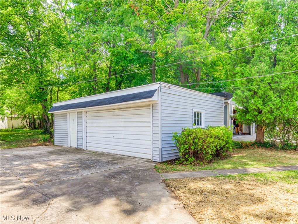 Laura M Stewarts - Residential