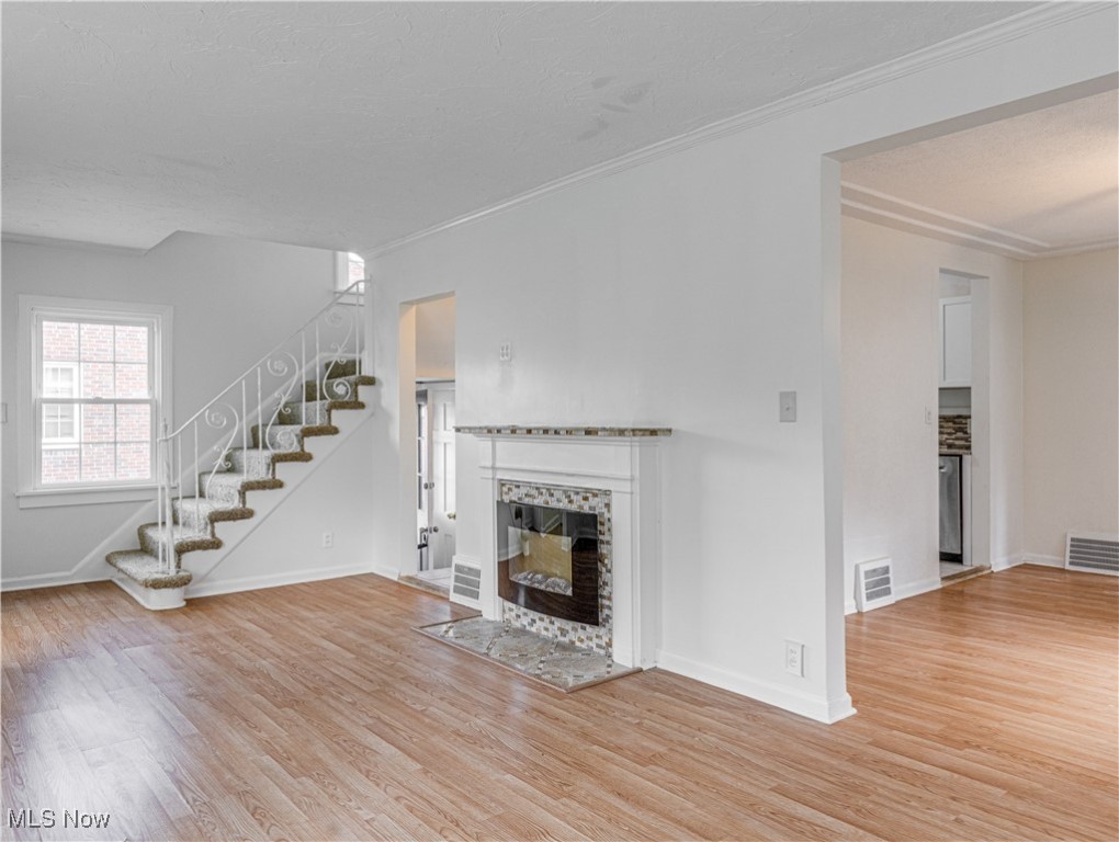 Laura M Stewarts - Residential