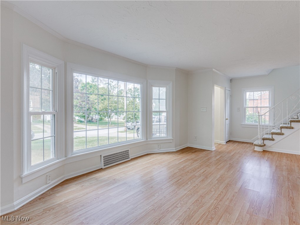 Laura M Stewarts - Residential