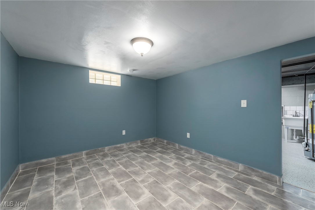 Rocky River - Residential