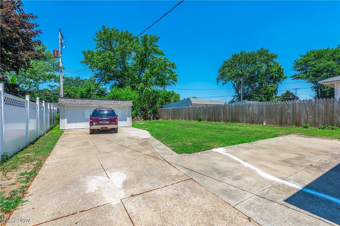 Rocky River - Residential