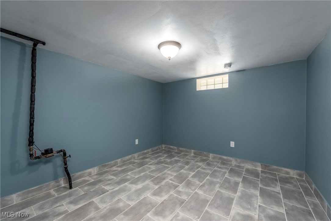 Rocky River - Residential