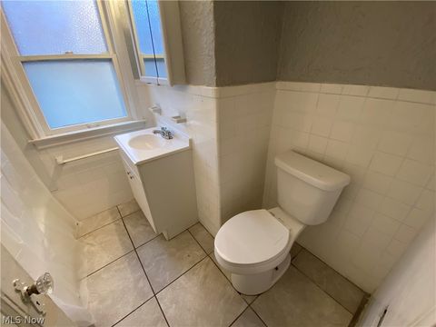 Tiny photo for 1478 Sherbrook Road #Lower, South Euclid, OH 44121 (MLS # 5202968)