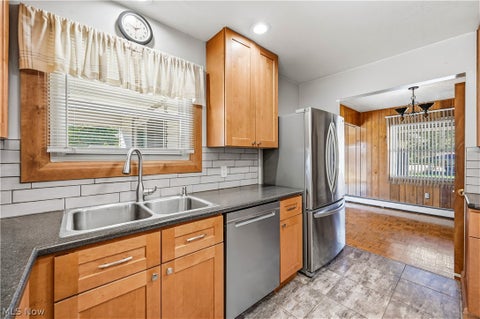 Tiny photo for 19 Homestead Place, Campbell, OH 44405 (MLS # 5255544)