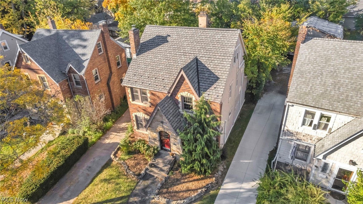 3561 Tullamore Road