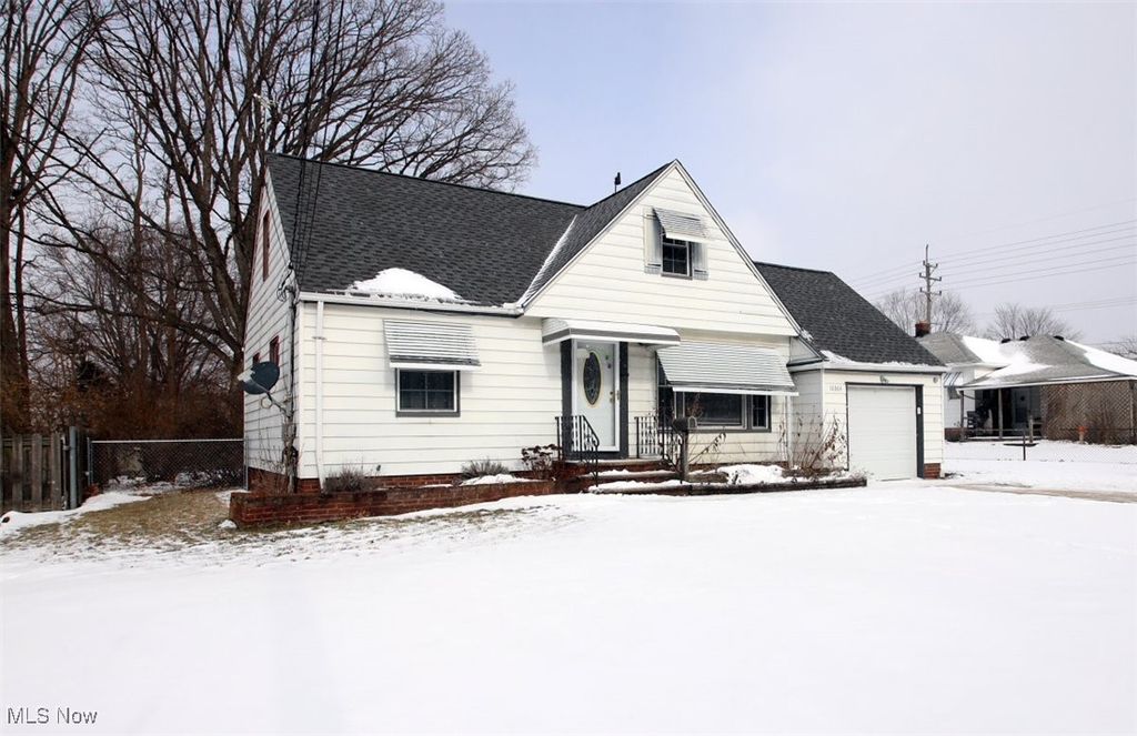 Photo of 13364 Bellbrook Drive, Brook Park, OH 44142 (MLS # 5183467)