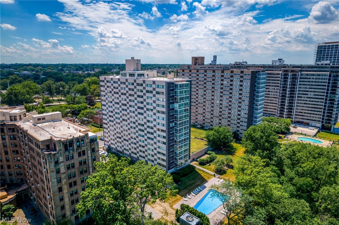 Marine Towers East Condo - Residential