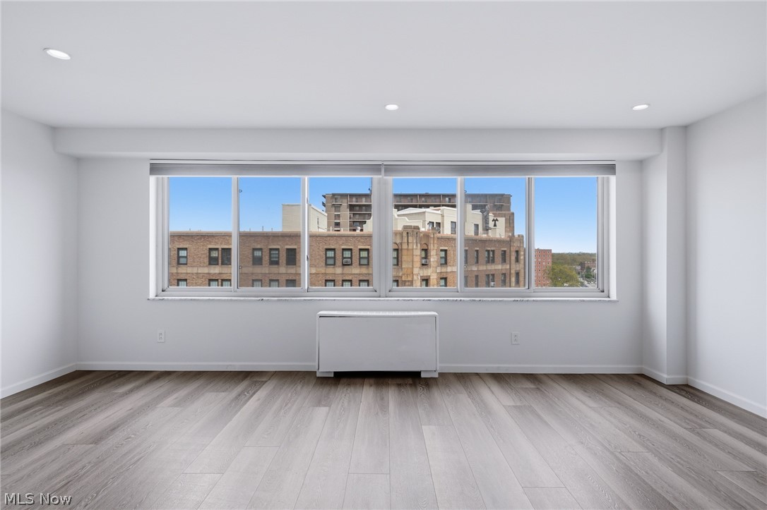 Marine Towers East Condo - Residential