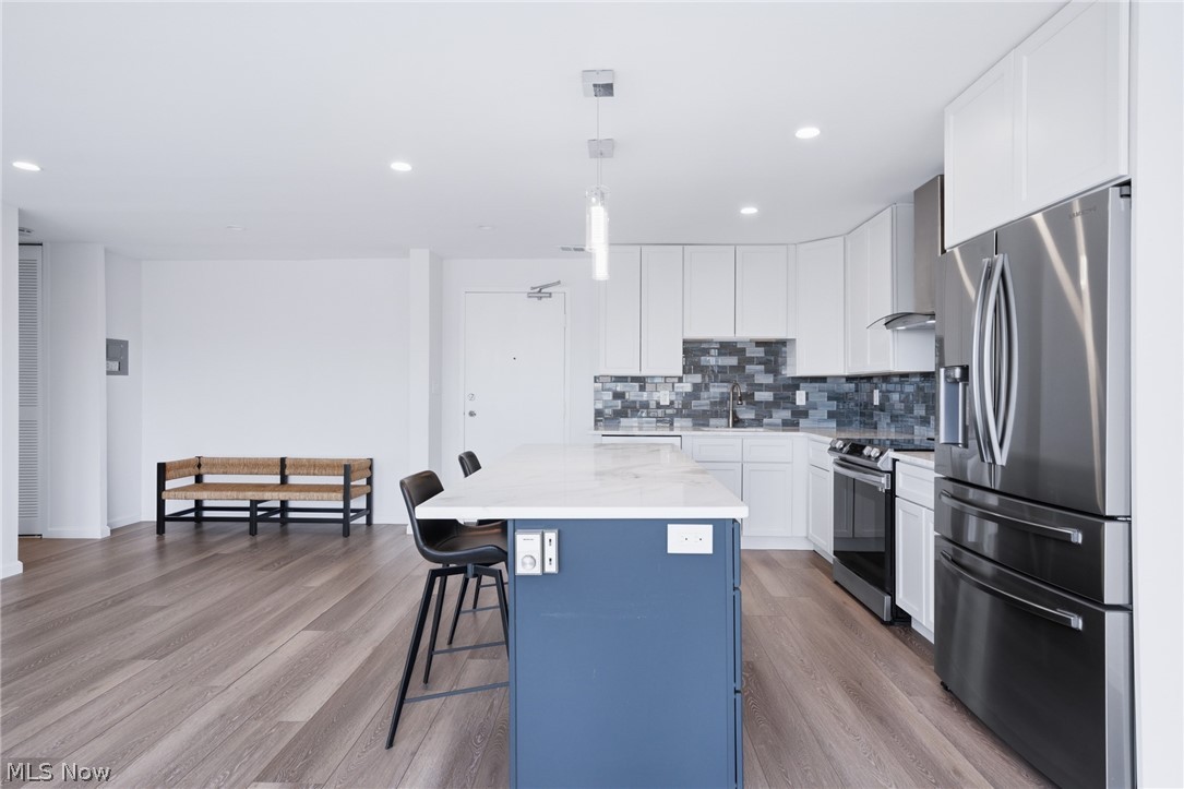 Marine Towers East Condo - Residential