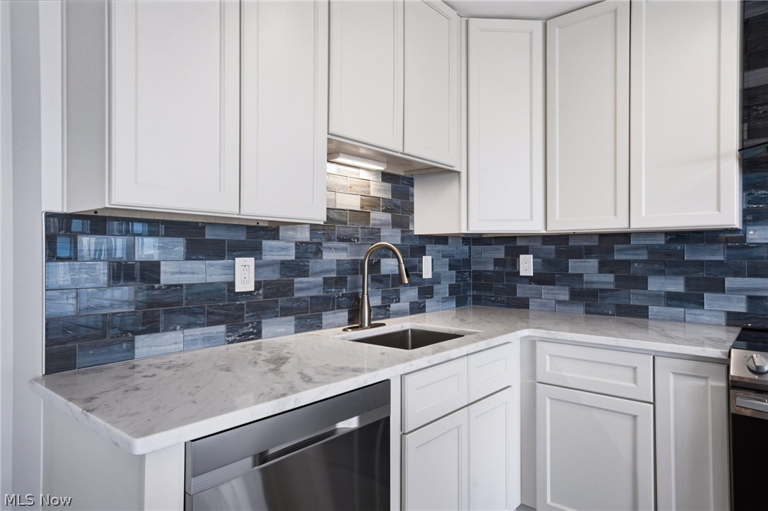 Marine Towers East Condo - Residential