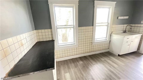 Tiny photo for 4322 Bush Avenue #Up, Cleveland, OH 44109 (MLS # 5257420)