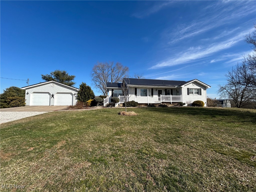 1095 Barrett-south Road, Vincent, Ohio image 1