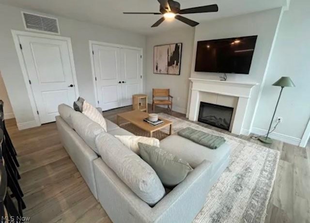 Simon Perkins - Residential Lease