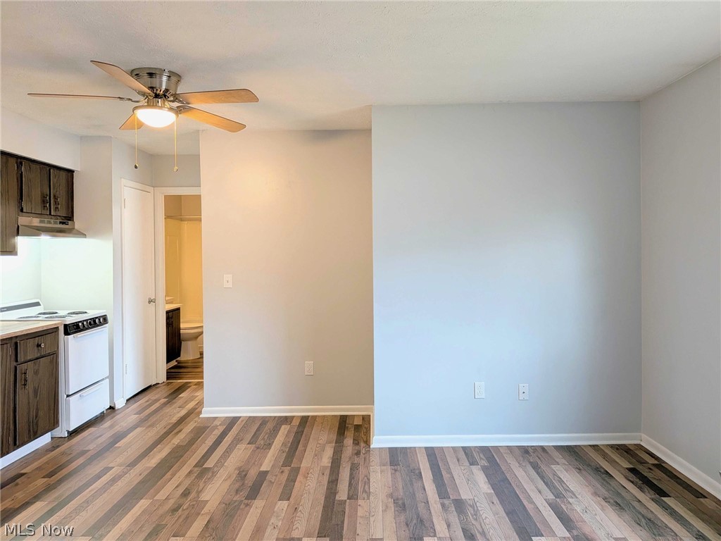 Village/Minerva - Commercial Sale