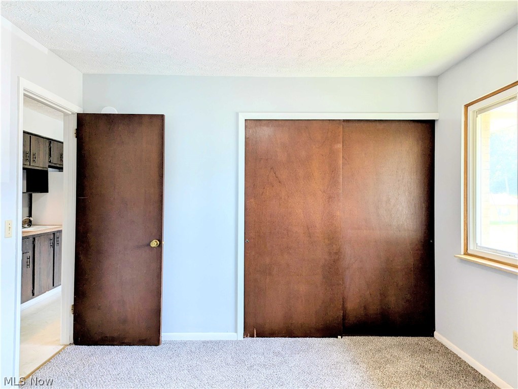 Village/Minerva - Commercial Sale