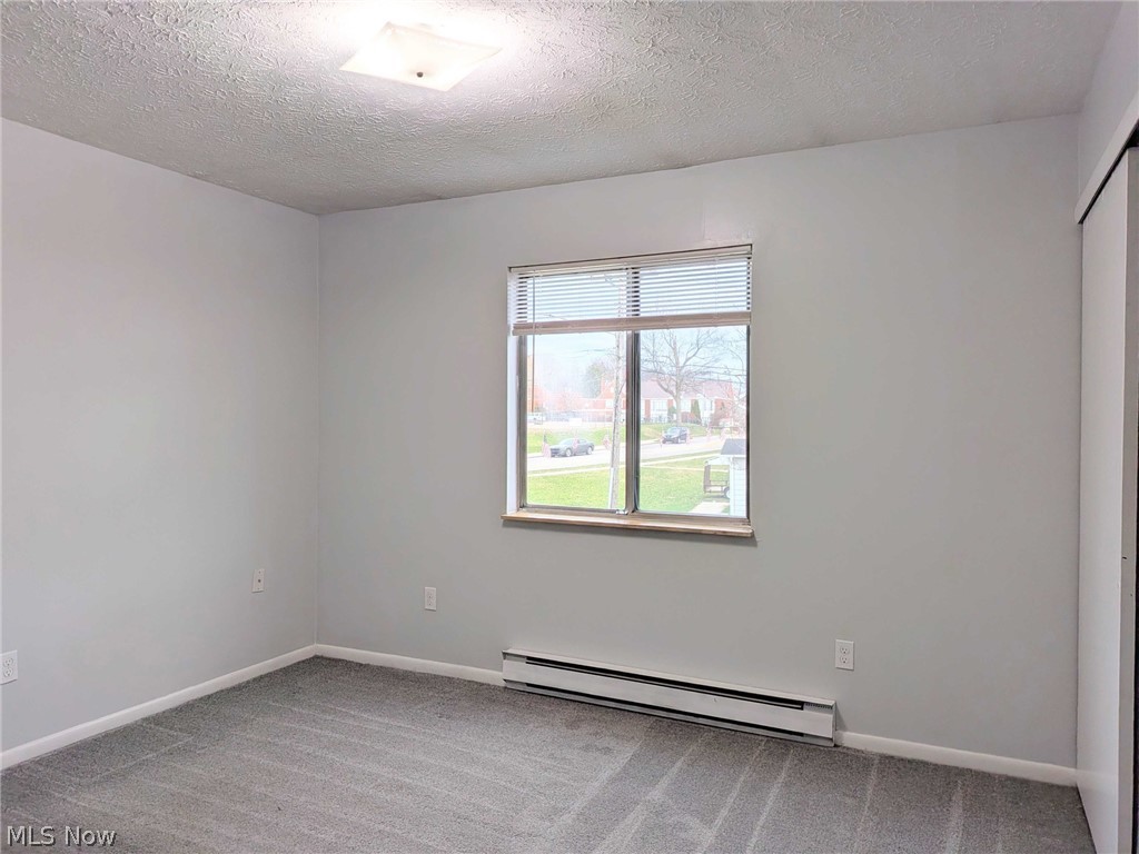 Village/Minerva - Commercial Sale