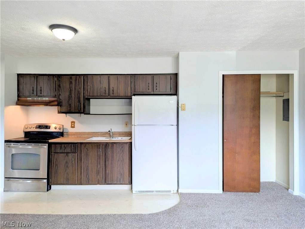 Village/Minerva - Commercial Sale