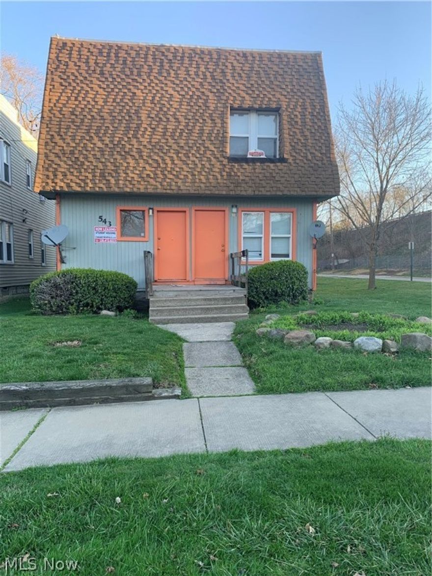 Must be sold with 529, 531, 533, 535, 539, 543 Gage- package deal due to overlapping driveways and parking
