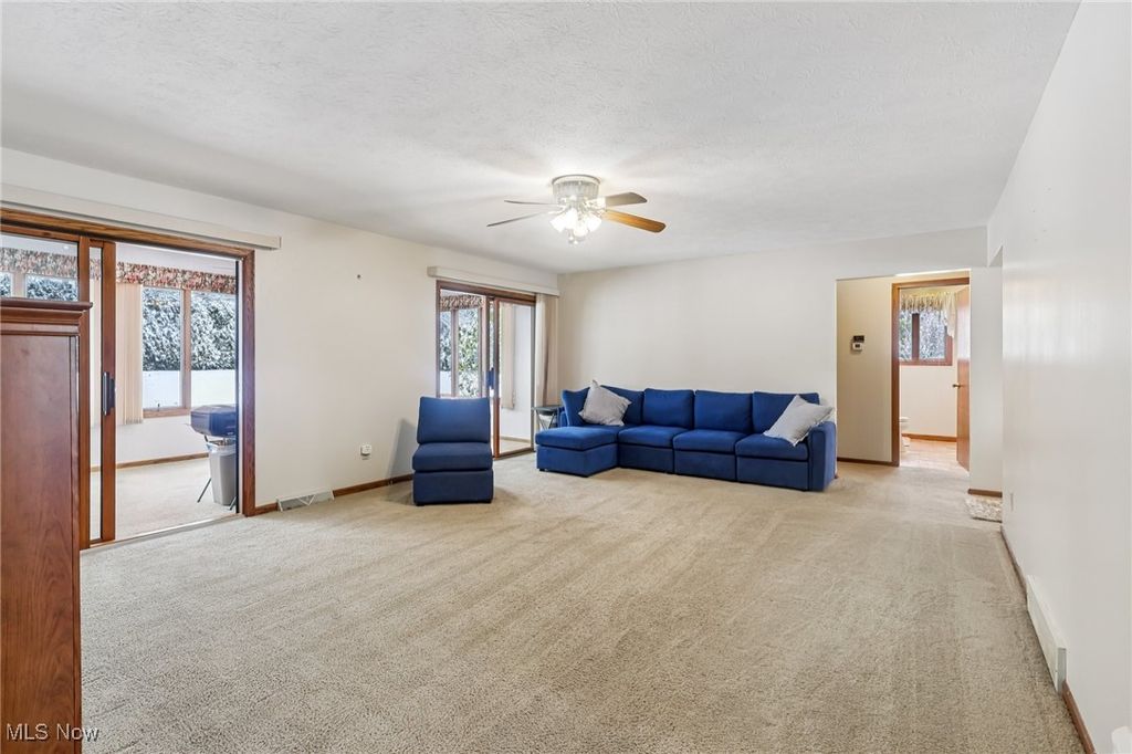 Photo of 184 Cloverwood Circle, Wadsworth, OH 44281 (MLS # 5174224)