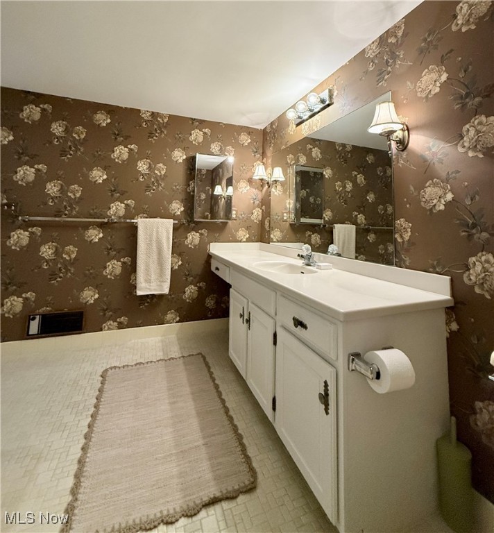 Camelot Condo - Residential