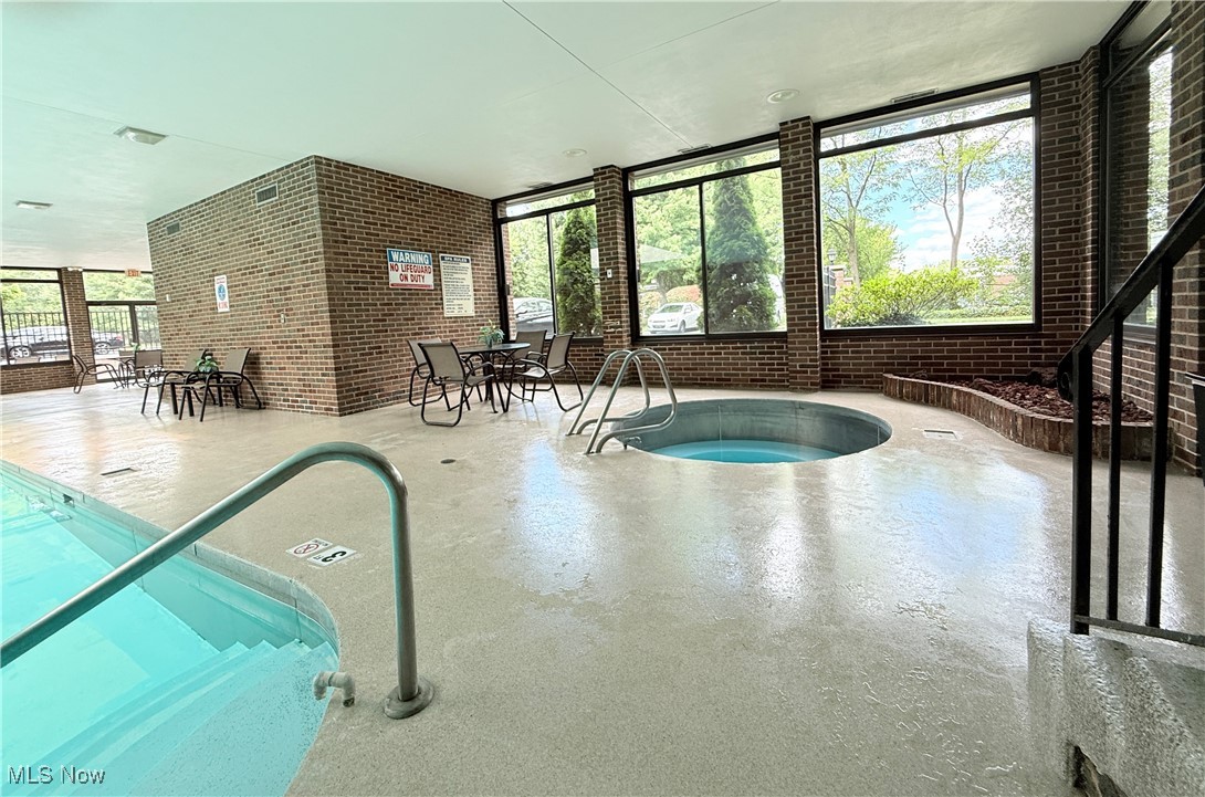 Camelot Condo - Residential