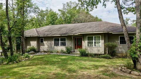 Photo for 935 W Pidgeon Road