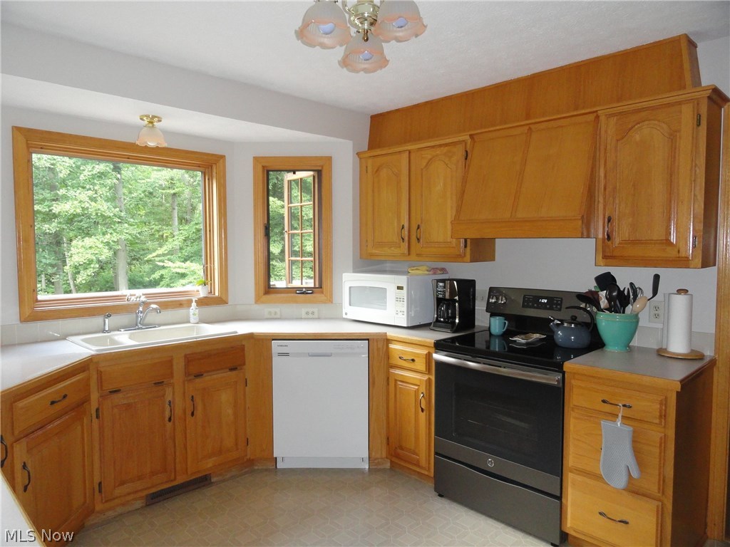 Sherman Wood Estate - Residential