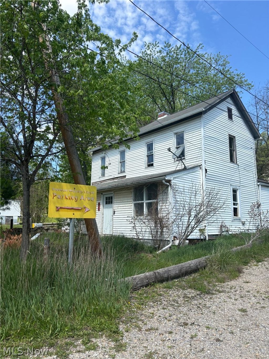 Photo of 21 Weedon Avenue, Cambridge, OH 43725 (MLS # 5211076)