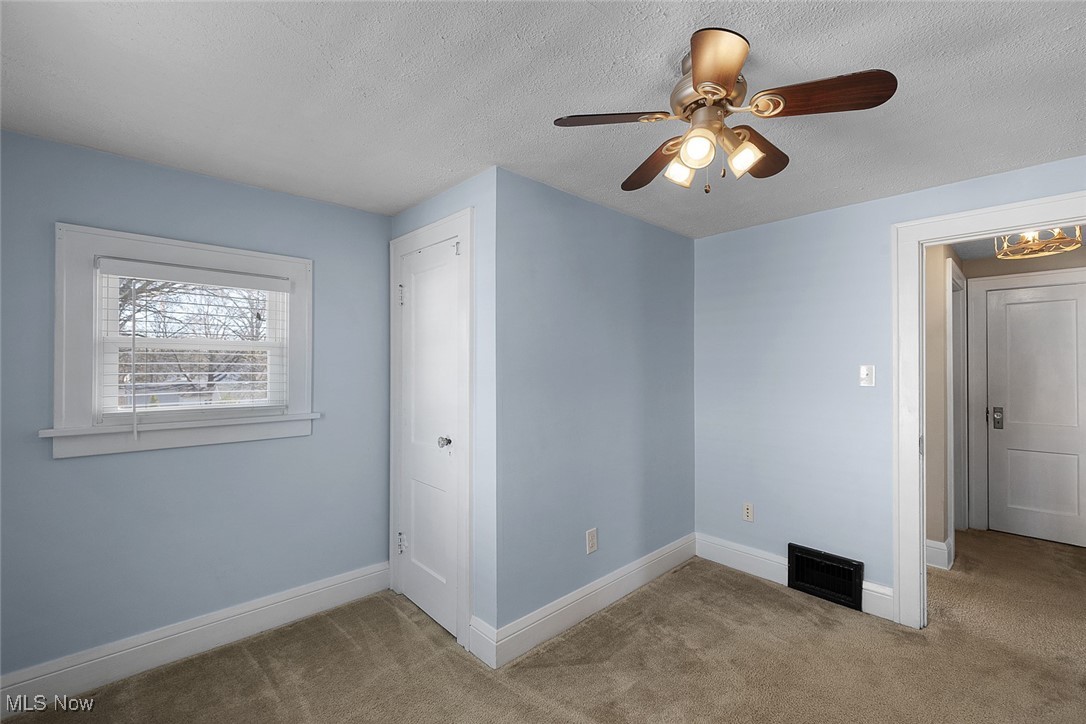 2741 Oakwood Drive, Cuyahoga Falls, Ohio image 16