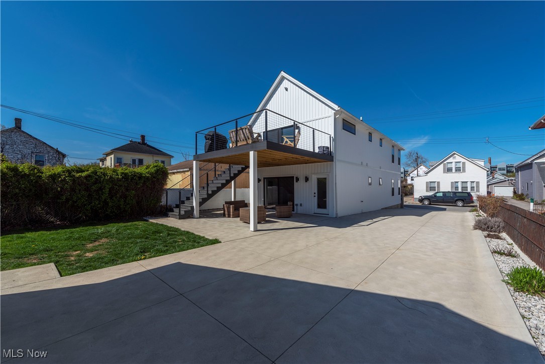 1285 W 67th Street