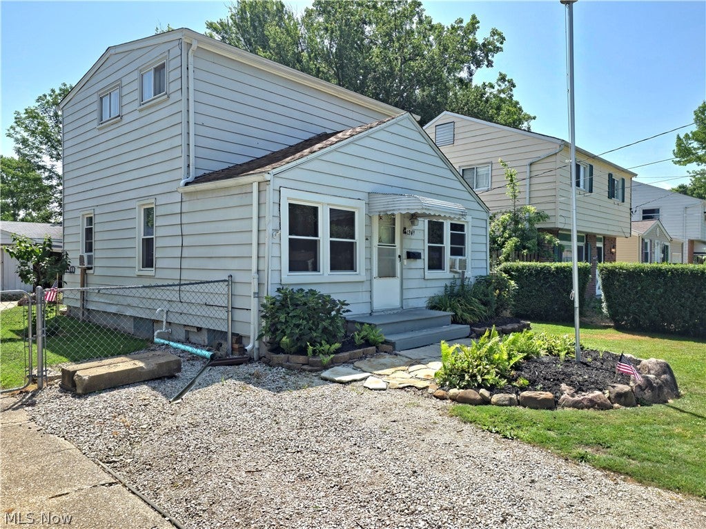 Photo of 1249 E 342nd Street, Eastlake, OH 44095 (MLS # 5223897)