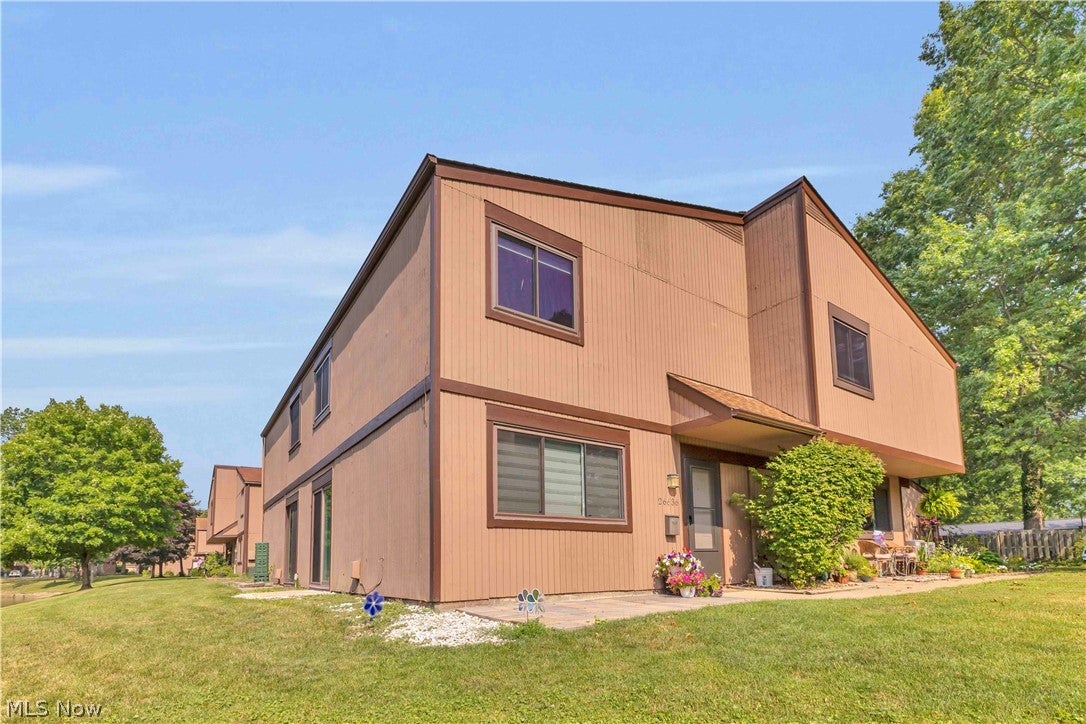 26636 Lake of the Falls Road