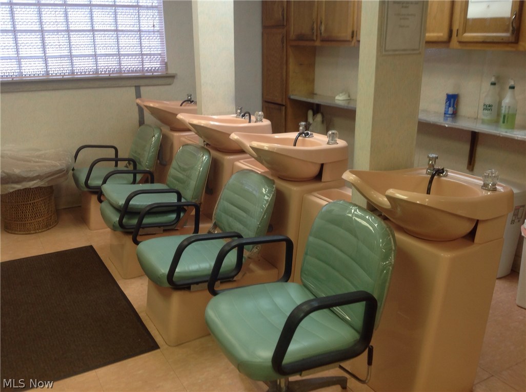 J A Wigmore Cos Cedarbrook Al - Commercial Sale