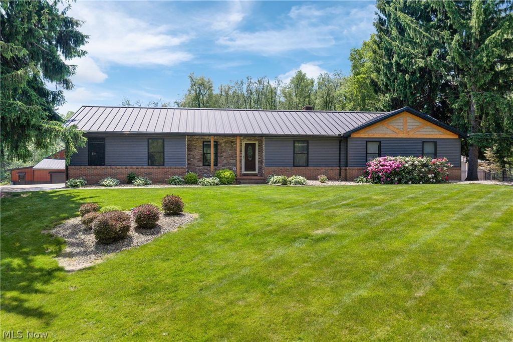Photo of 408 Center Road, New Franklin, OH 44319 (MLS # 5211477)