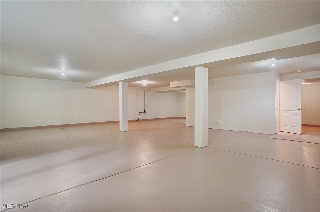 Auburn Hills Condo - Residential