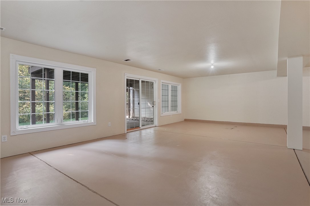 Auburn Hills Condo - Residential