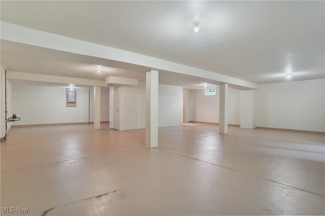 Auburn Hills Condo - Residential