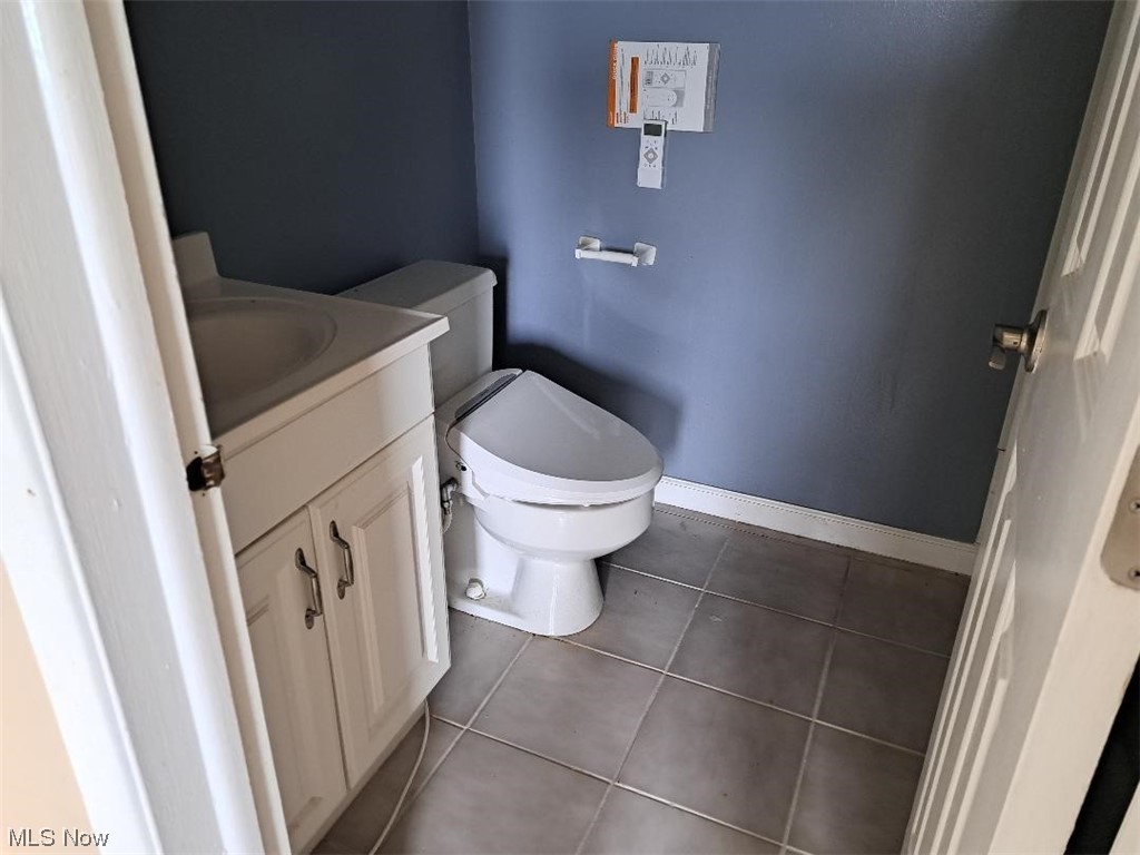 Lake Edge Condo's - Residential