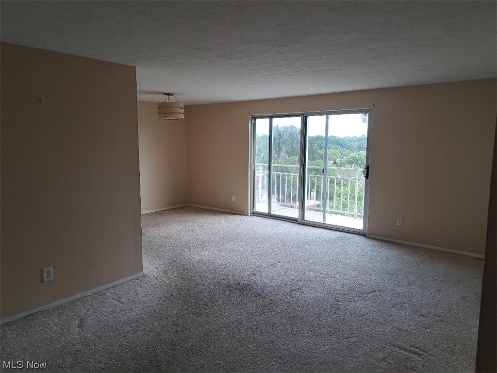 Lake Edge Condo's - Residential