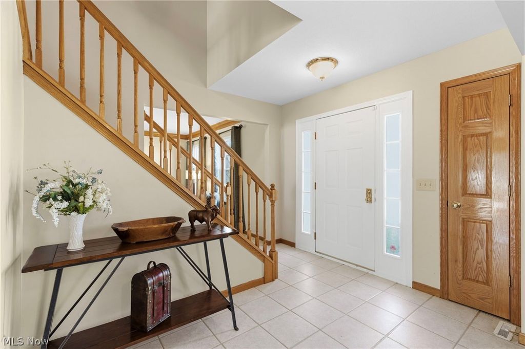 Photo of 1572 Augusta Avenue, Brunswick, OH 44212 (MLS # 5191177)