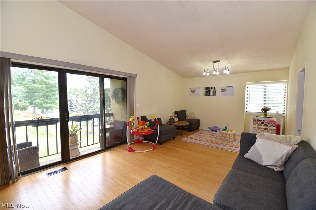 Hampton Woods - Residential