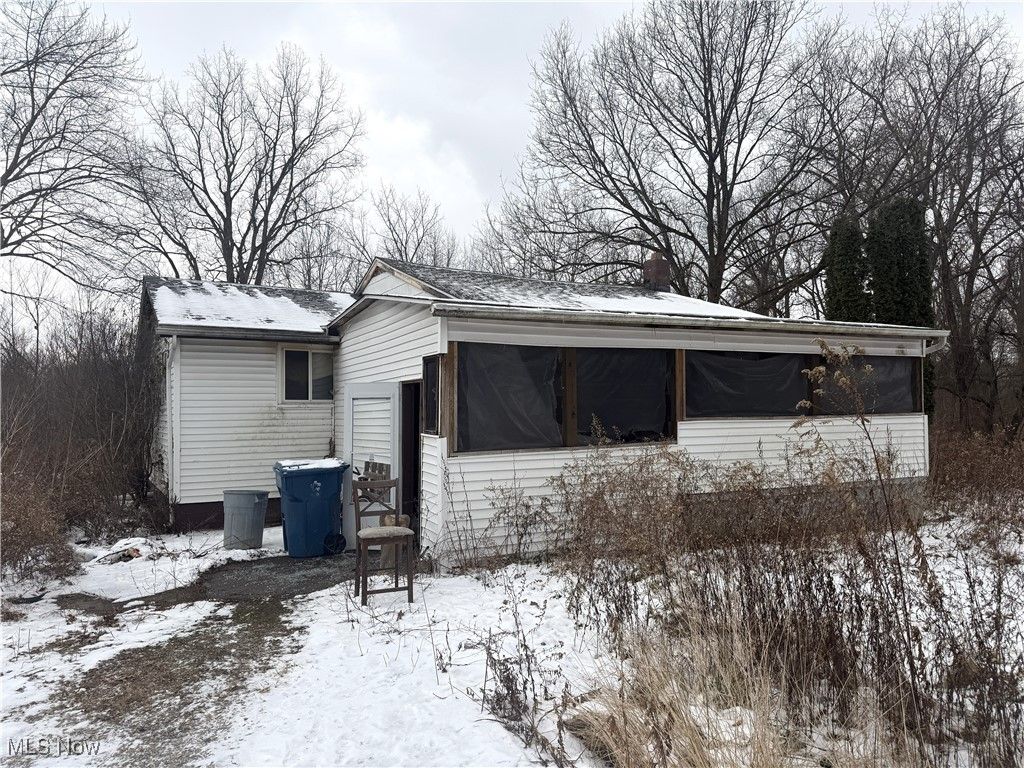 Photo of 2194 Regina Road, Akron, OH 44320 (MLS # 5177196)