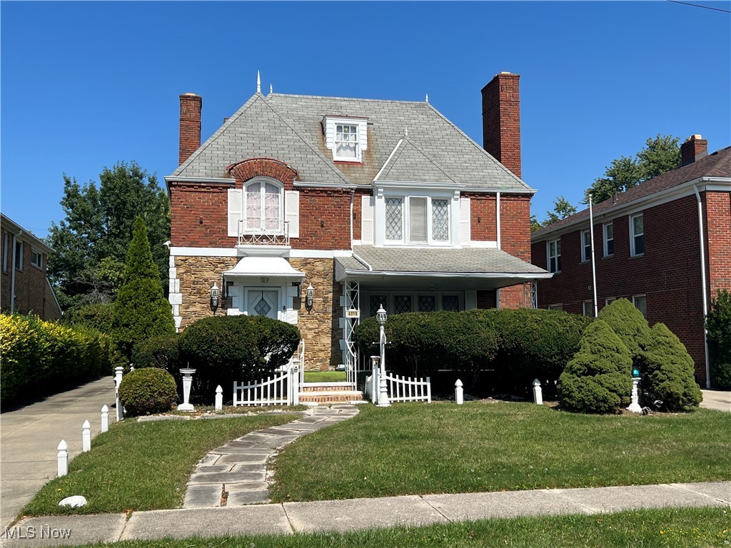 Cedar Center - Residential