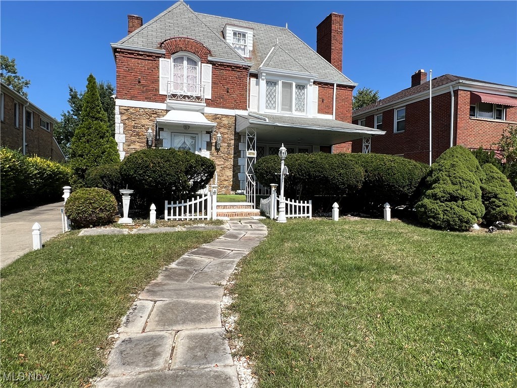 Cedar Center - Residential