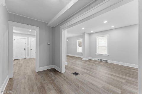 Tiny photo for 3569 W 136th Street, Cleveland, OH 44111 (MLS # 5240557)