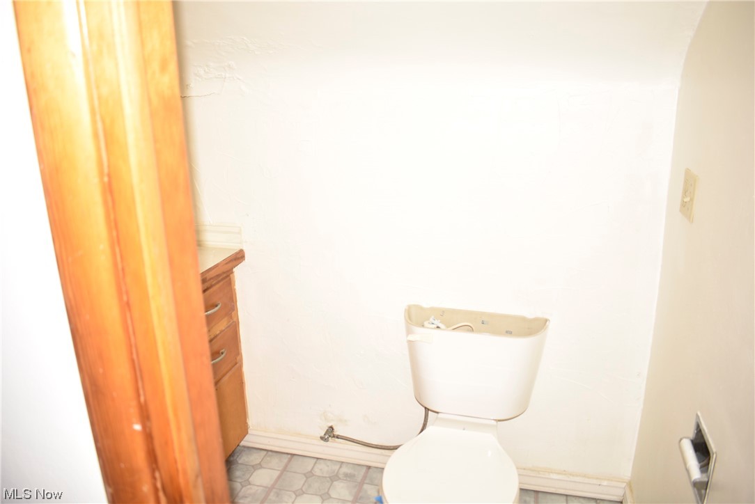 City/Youngstown - Residential Income