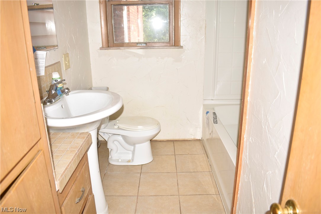 City/Youngstown - Residential Income