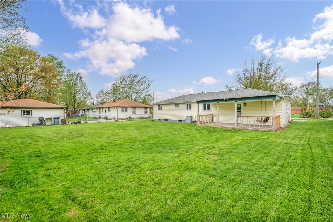 1243 Westwood Drive, Lorain, Ohio image 7